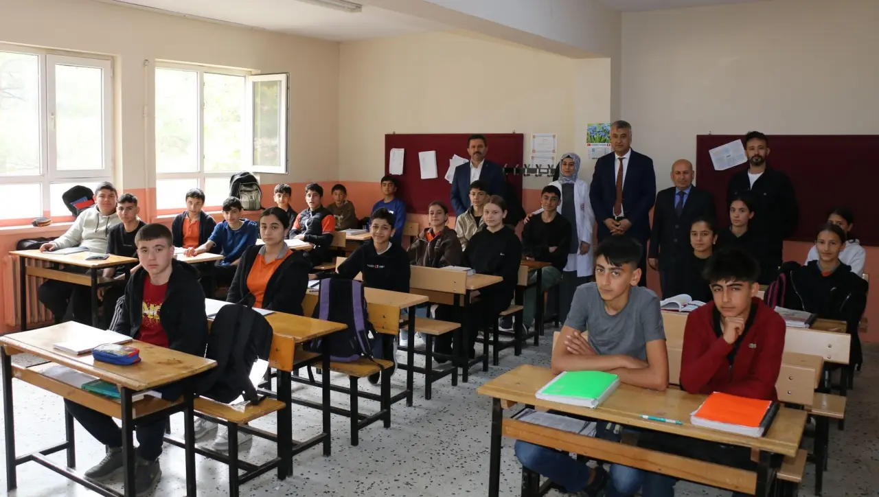 İl Millî Eğitim Müdürü Katipoğlu, Yeşil Yenice İlk-Ortaokulu’nu Ziyaret Etti 2