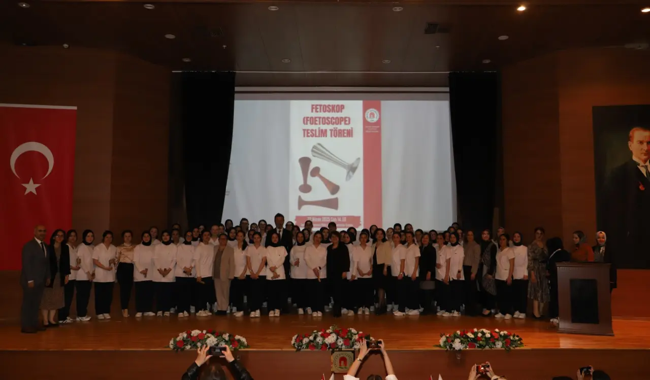 Amasya Üniversitesi’nde Ebelik Bölümü Fetoskop Teslim Töreni Düzenlendi 3