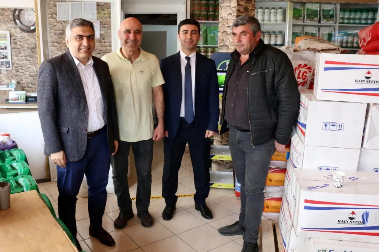 Kaymakam Karaaslan’dan Esnafa Ziyaret: “Esnafımız Ayakta Kalırsa, Yerel Ekonomi Canlı Kalır” 3