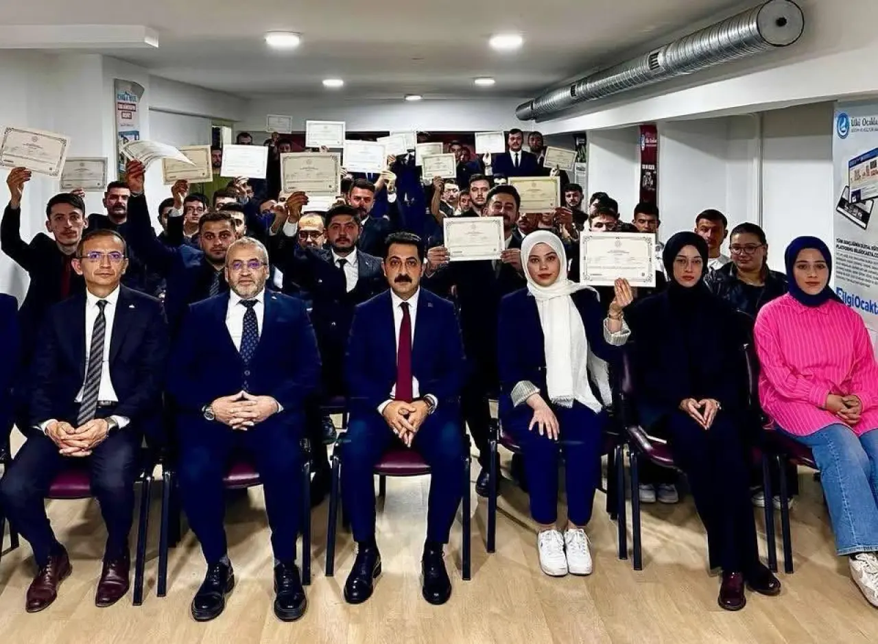 Ülkü Ocakları'nın "Madde Bağımlılığı ile Mücadele" Kursu Tamamlandı 3