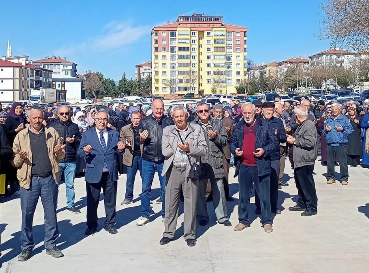 Merzifon’dan 51 Kişilik Hac Kafilesi Yola Çıktı 3