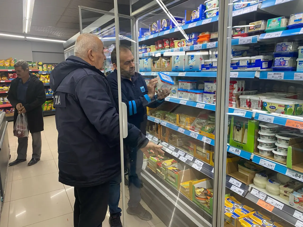 Suluova Belediyesi’nden Marketlere Sıkı Denetim! 1