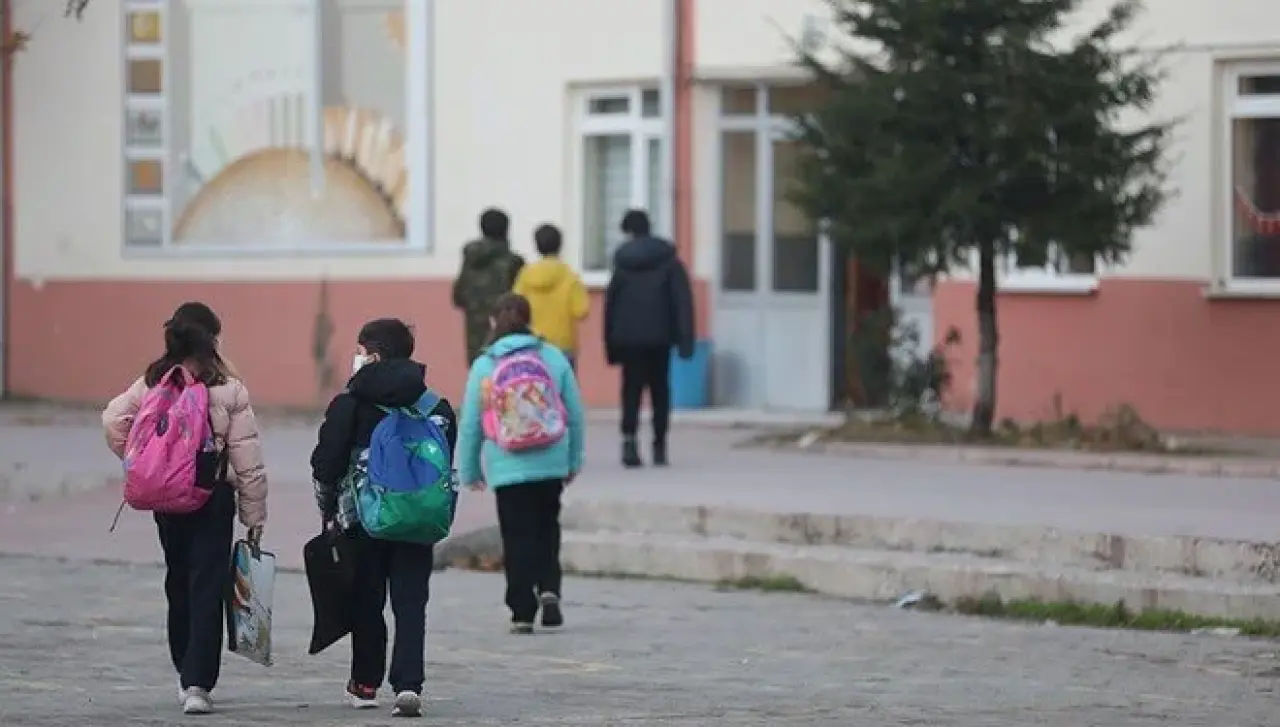 Öğrenciler Ara Tatilin Ardından Yeniden Ders Başında 1