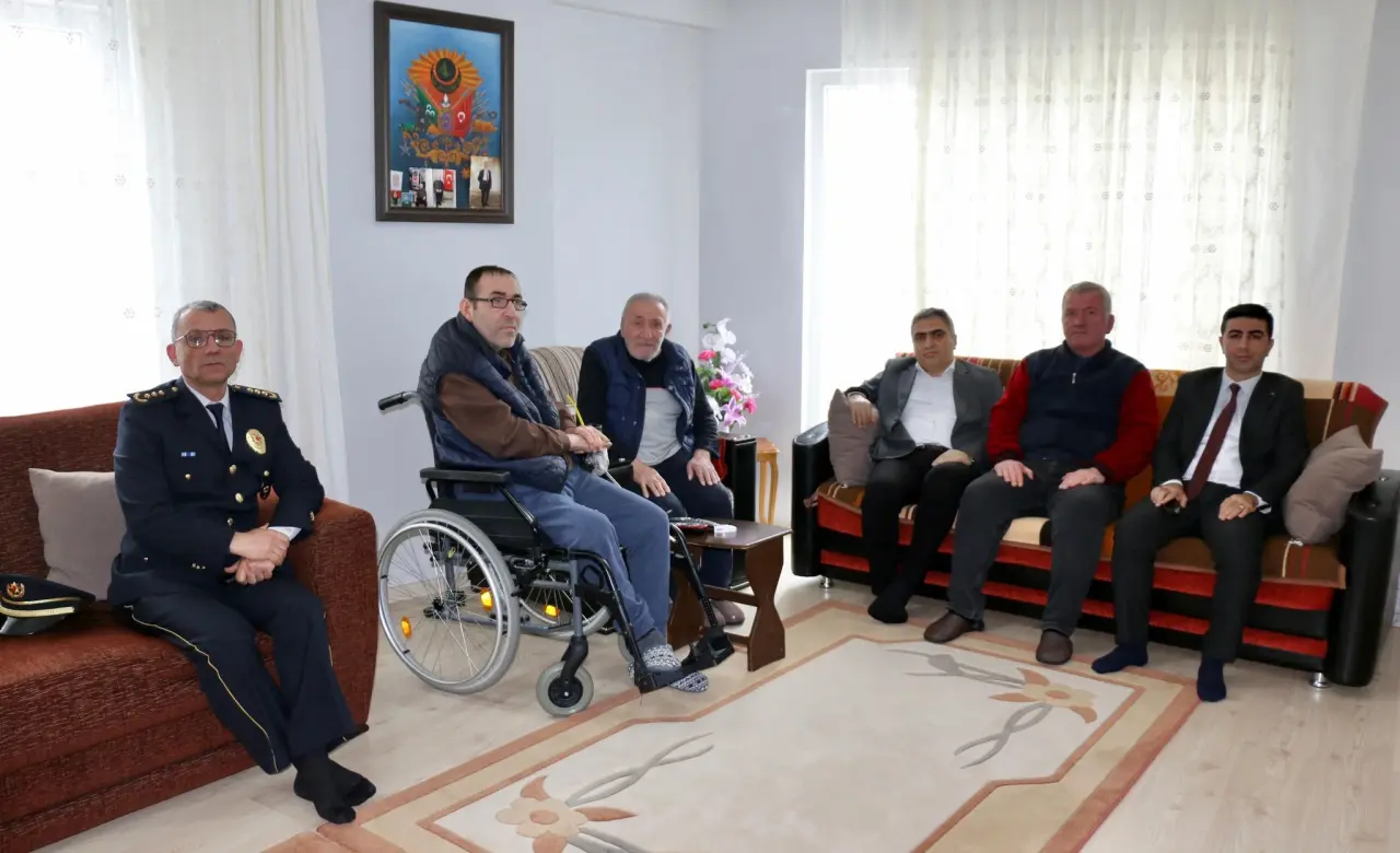 Kaymakam Ahmet Karaaslan’dan Şehit ve Gazi Ailelerine Anlamlı Ziyaret 3