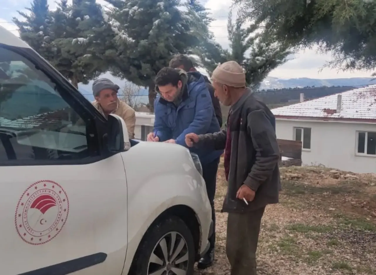 Amasya’da Zirai Don Uyarısı! Üreticilere Kritik Bilgilendirme Yapıldı 3
