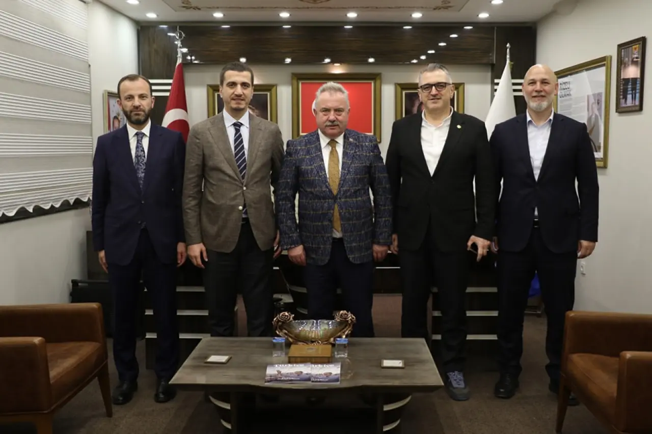 Çilez ve Bölge Koordinatörleri Rize'de Teşkilatla Bir Araya Geldi 1