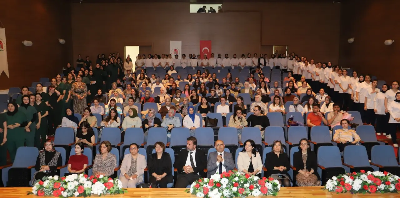 Amasya Üniversitesi’nde Ebelik Bölümü Fetoskop Teslim Töreni Düzenlendi 2