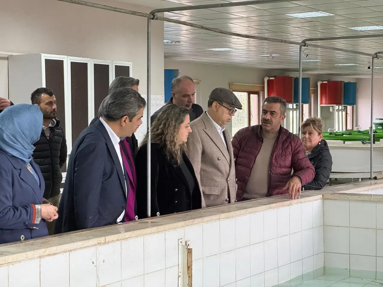 Suluova’da Samimi Ziyaret: MHP Sahada! 3