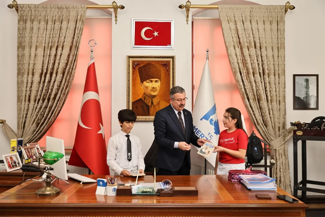 Merzifon’da Başkanlık Koltuğu Miniklere Emanet! 2