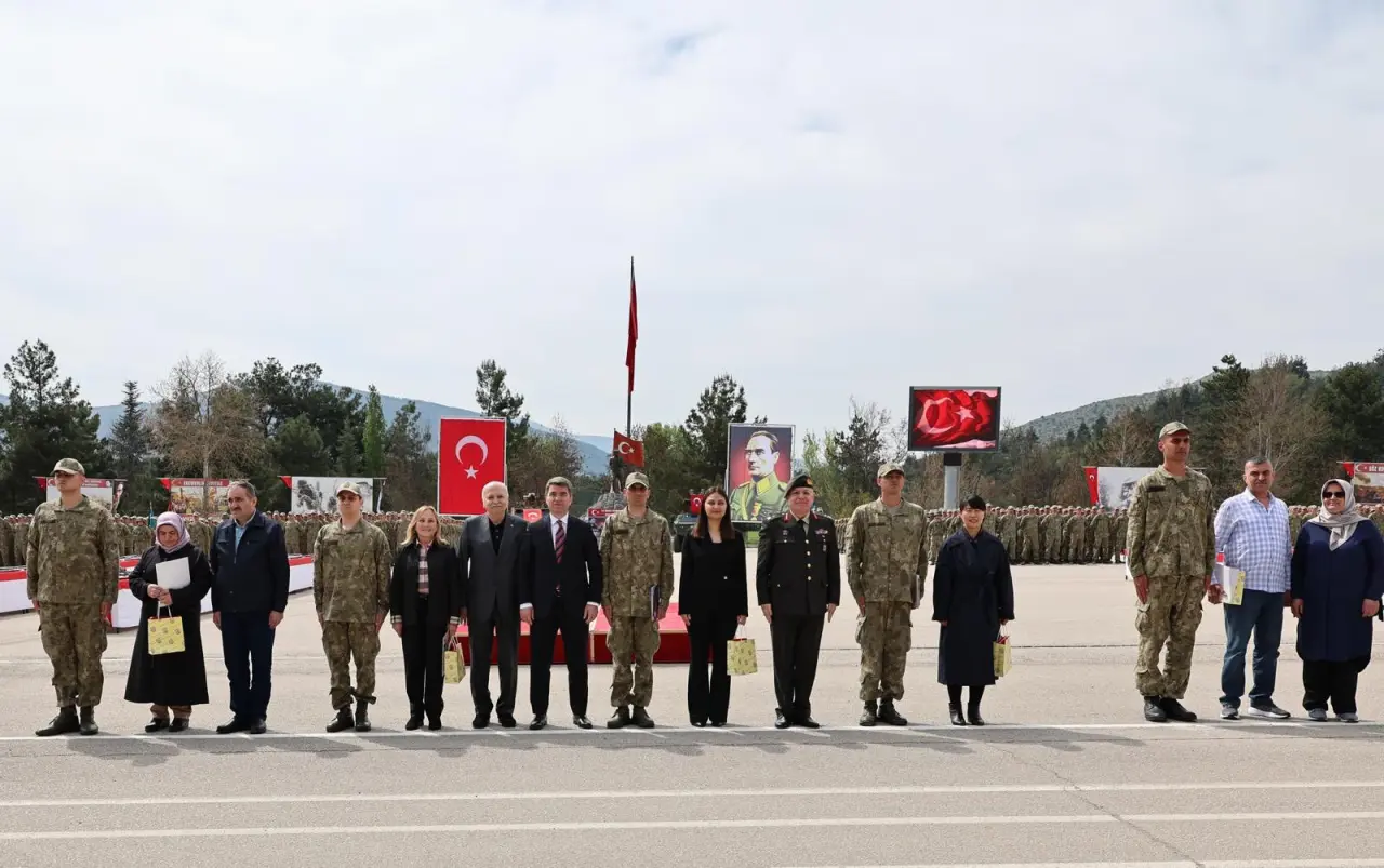 Amasya’da Mehmetçiklerin Antı Törenle Taçlandı 5