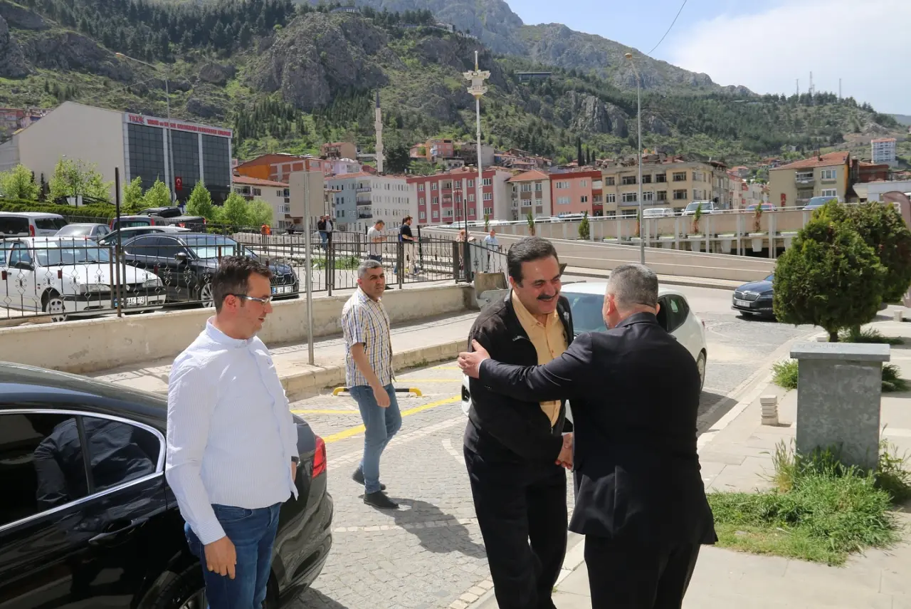 AK Parti’den Ziraat Odası’na Zirai Don Ziyareti 3