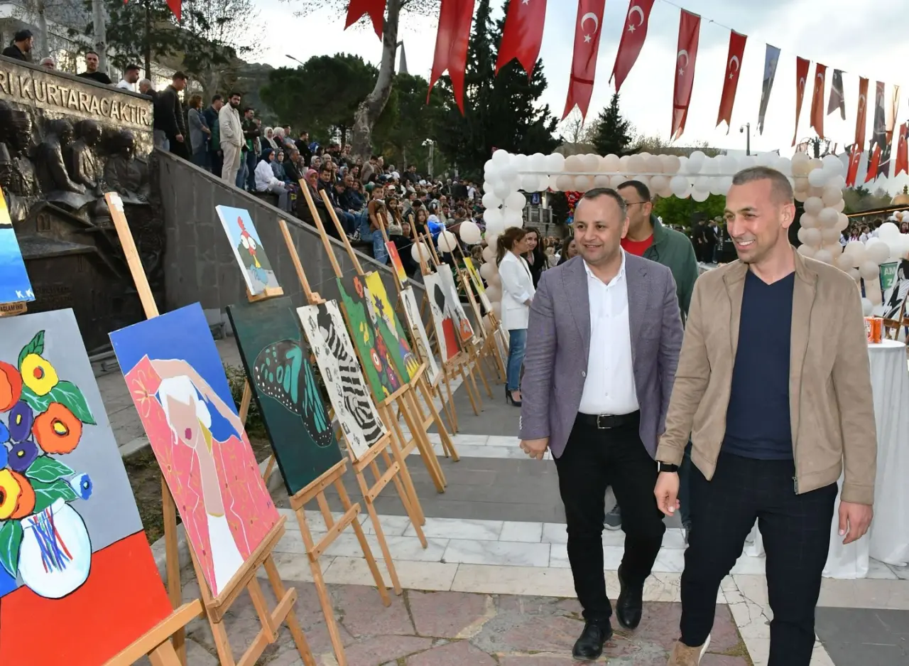 Başkan Sevindi Genç Yeteneklerle Sanat Buluşmasında 4