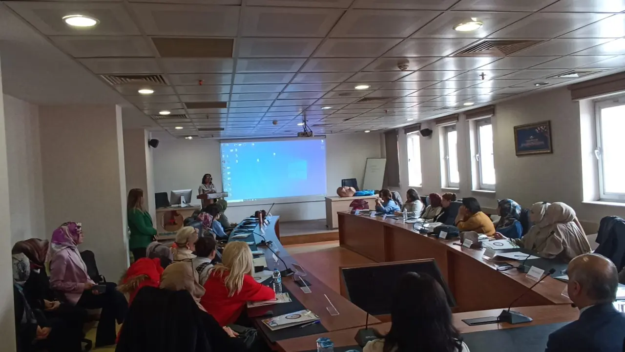 Amasya’da Ebelere “Normal Doğum” Eğitimi! 1