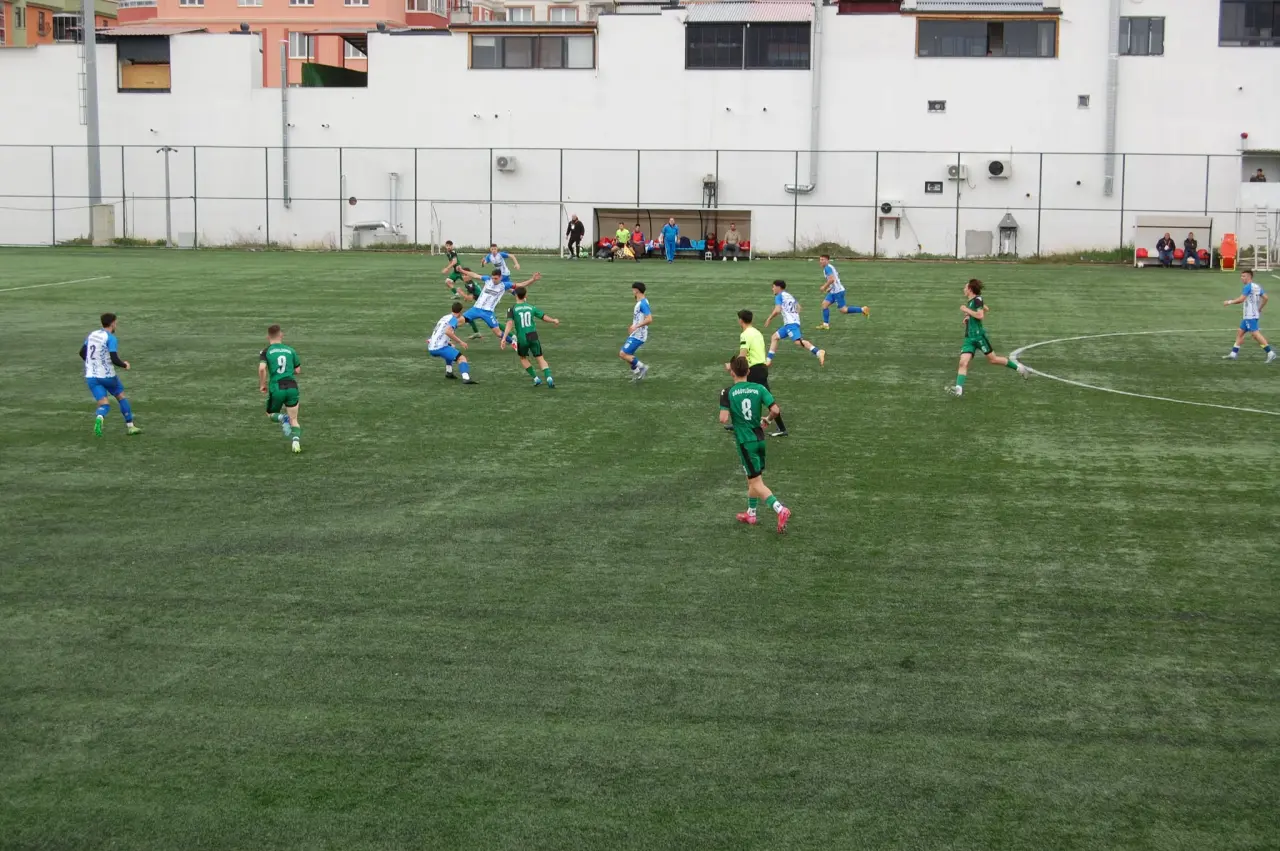 Hakemin Öne Çıktığı Maçı Samsun Türk Telekom Farklı Kazandı: 4-1 3