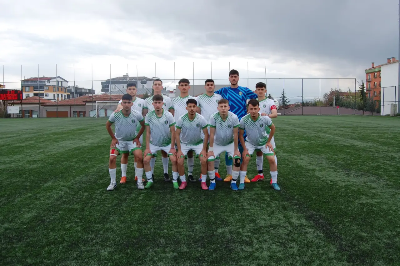 Çorum Gençlik Mimar Sinan Spor Finalde 1