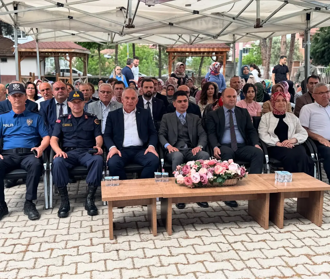 Taşova’da Hayat Boyu Öğrenme Ruhu Yıl Sonu Sergisiyle Taçlandı 3