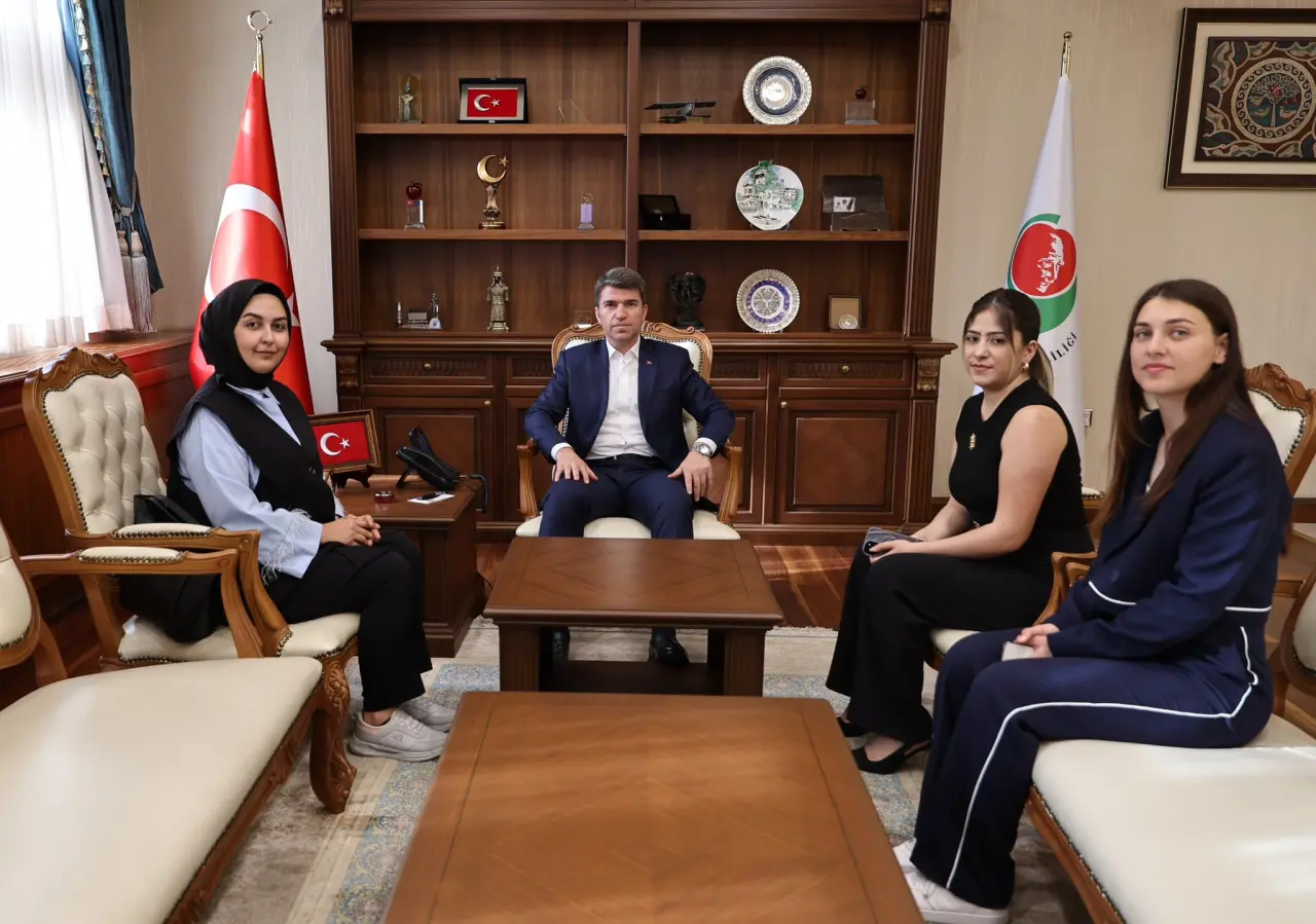 Amasya Valisi Önder Bakan’a Anlamlı Ziyaretler 3