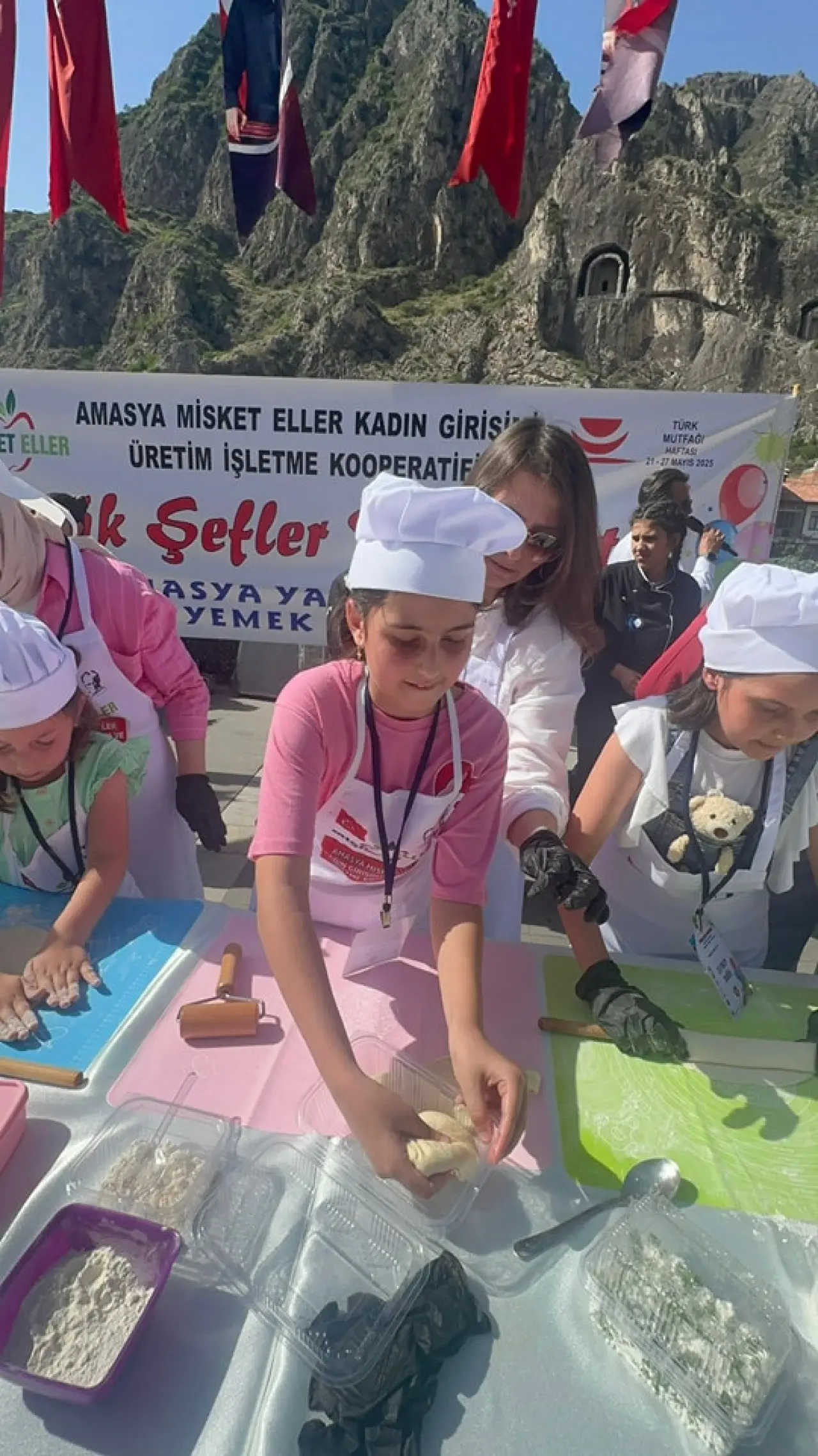 Minik Şefler Yanuç Yarışmasında Lezzet Şovu Yaptı! 2