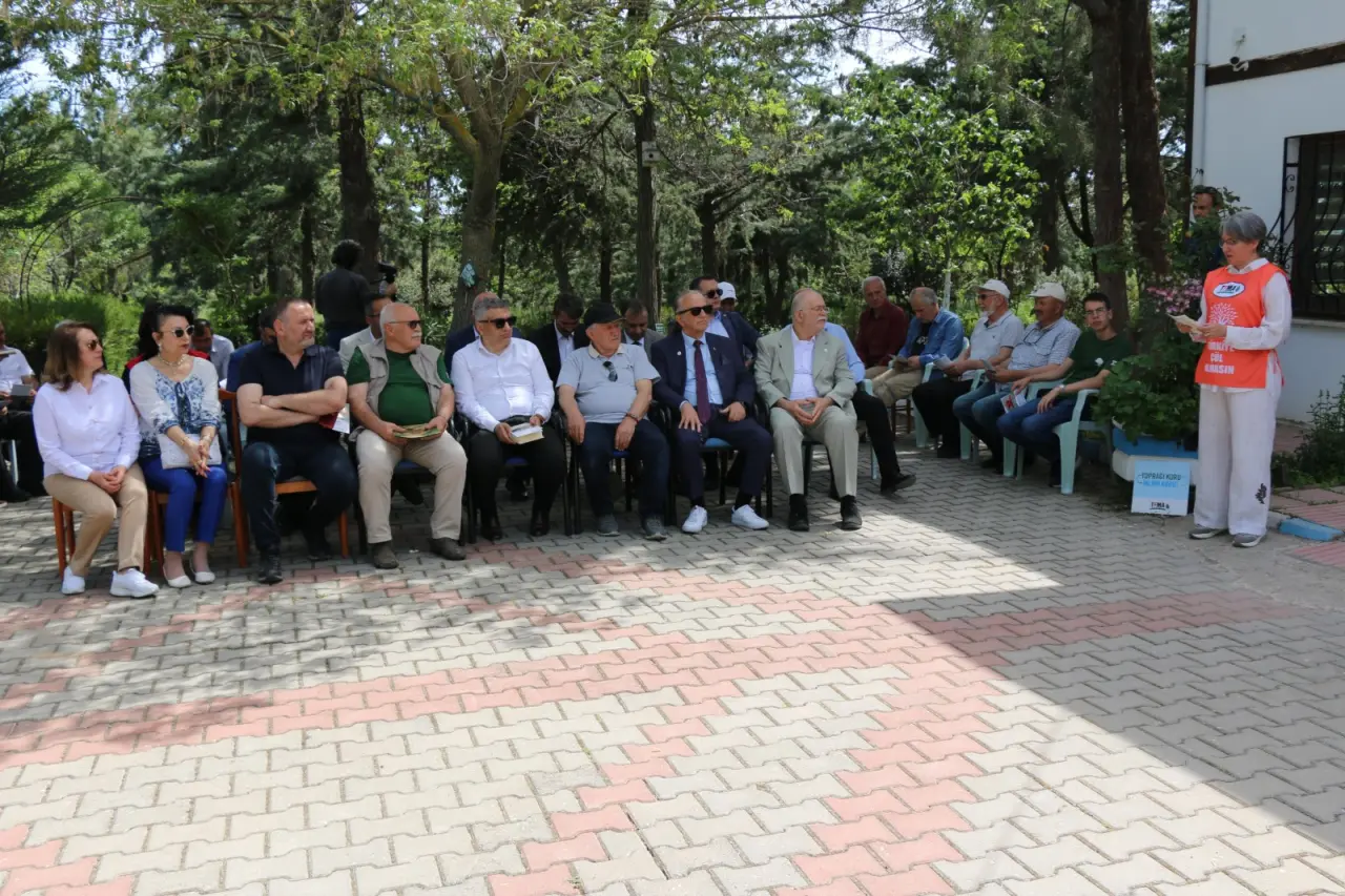"Merzifon’da 'Yitik Lale'yle Doğaya Vefa!" 4