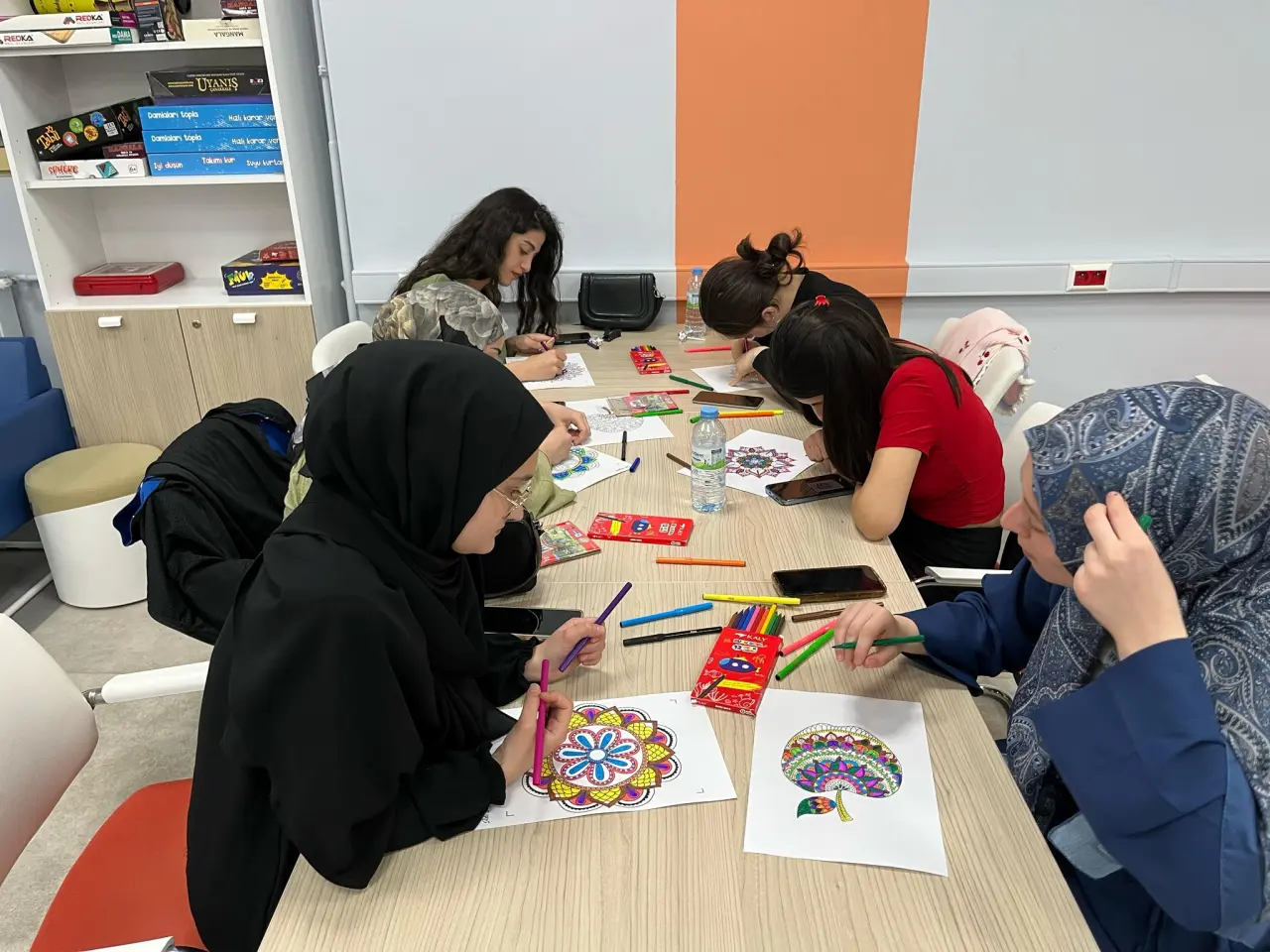 Amasya’da Gençler Mandala ile Renkleri Konuşturdu 3