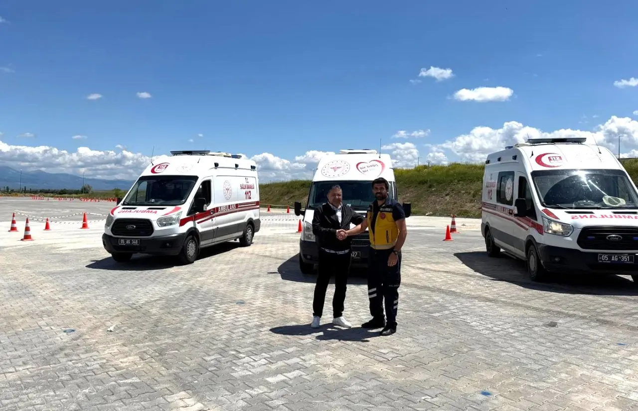 Merzifon’da Ambulans Sürüş Güvenliği Eğitimi Başarıyla Tamamlandı 3