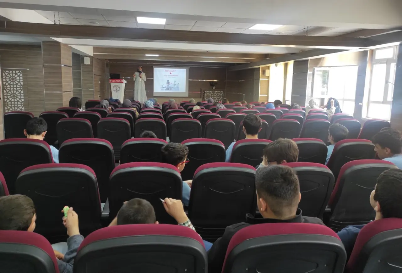 Amasya’da Öğrencilere Sağlıklı Yaşam Eğitimi Verildi 1
