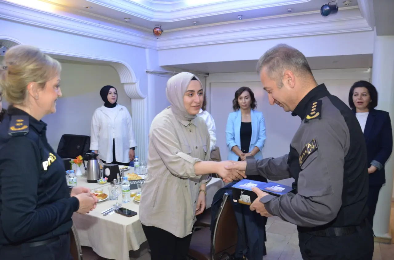 Amasya Emniyeti Anneler Günü’nü Kutladı 4