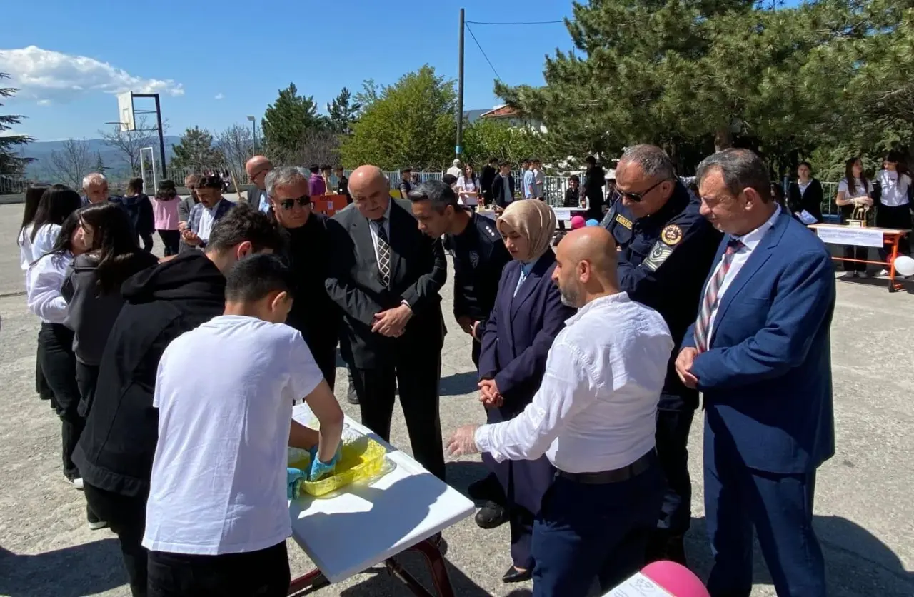 Gümüşhacıköy Mesleki ve Teknik Anadolu Lisesi’nde Bilim Şenliği Coşkusu 2