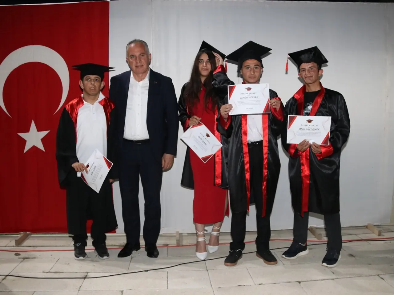 Taşova’da Mezuniyet ve Şed Kuşanma Coşkusu: Emek ve Gelenek Bir Arada 1