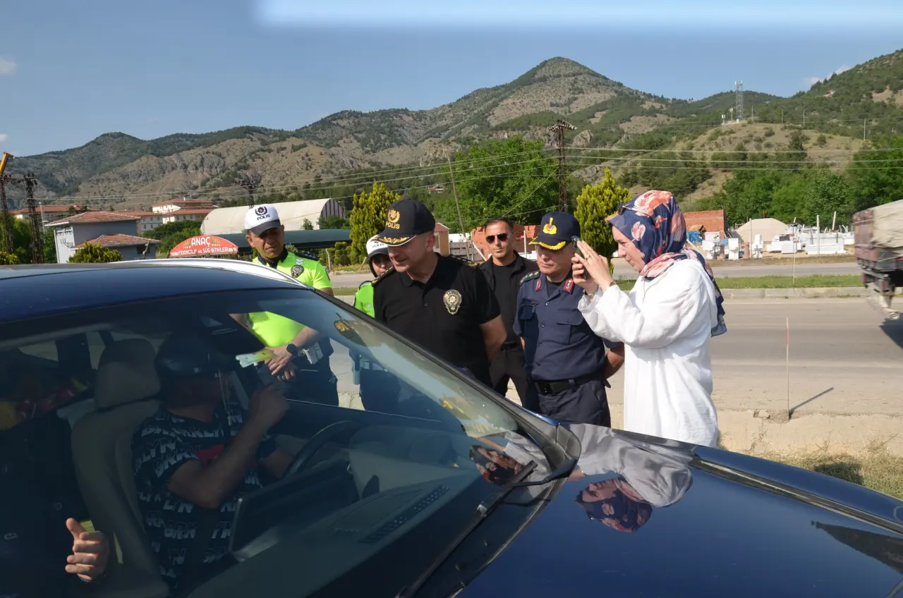 Amasya’da Bayram Öncesi Trafik Denetimi 5