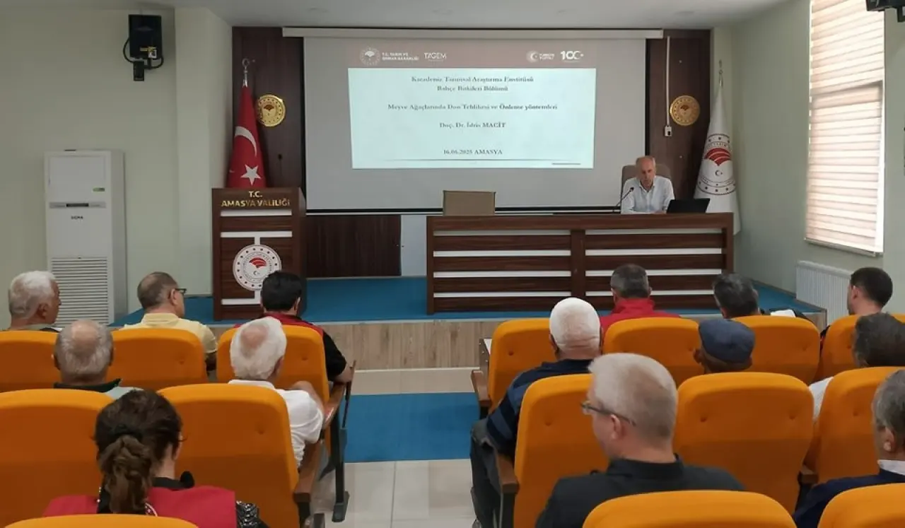 Amasya’da “Meyve Ağaçlarında Don Tehlikesi ve Önleme Yöntemleri” Toplantısı Düzenlendi 2
