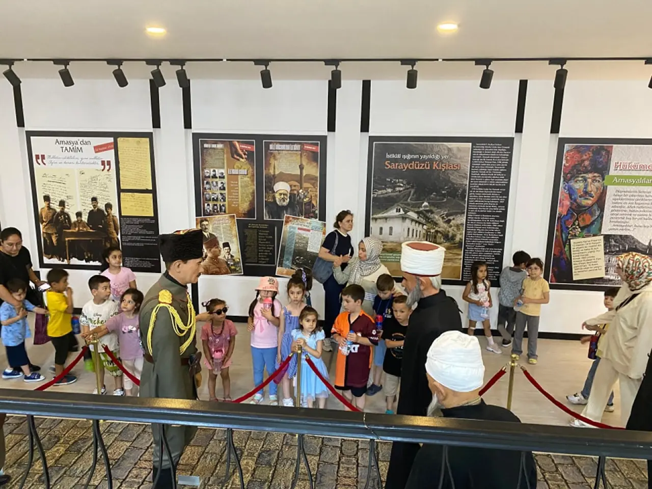 Amasya'da Minik Öğrencilerden Unutulmaz Kütüphane Ziyareti 3