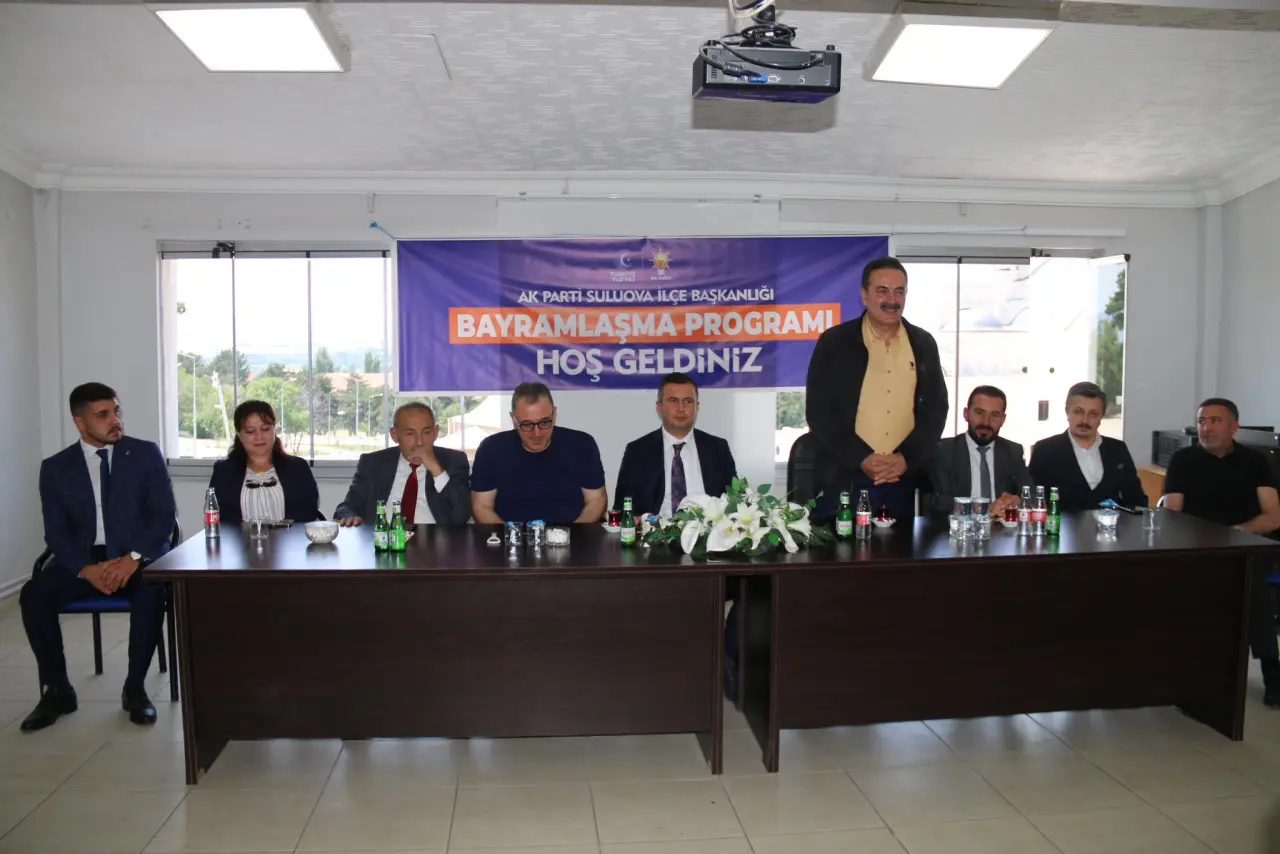 Hasan Çilez Suluova Teşkilatıyla Bayramlaştı 3