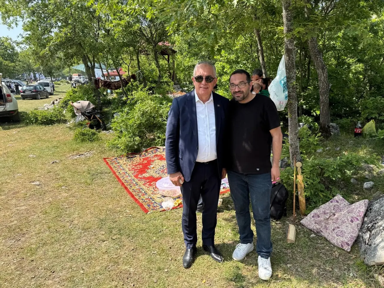 Gürsü’de Şenlik Coşkusu! Başkan Özalp Vatandaşlarla Buluştu 4