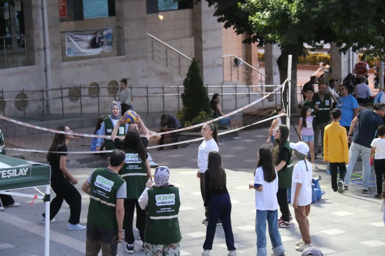 Amasya’da “Spor Bağımlılıklardan Korur” Etkinliğiyle Anlamlı Mesaj 3
