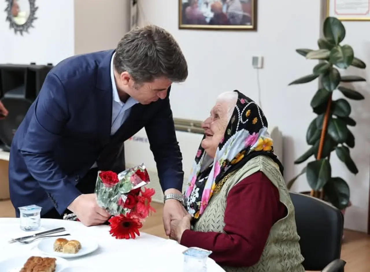 Amasya Protokolünden Merzifon Huzurevi’ne Bayram Ziyareti 1