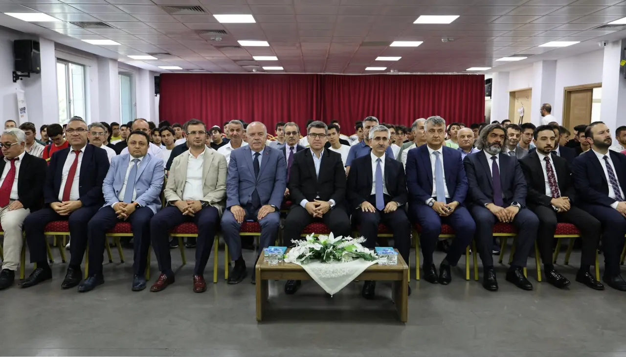 “Türkiye Yüzyılı’nda Maziden Atiye” Amasya Kampı Coşkulu Bir Törenle Sona Erdi 1