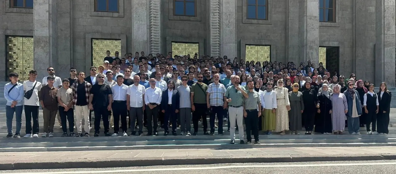 81 İlden Gençler Değerler İçin Ankara’da: ÇEDES İl Temsilcileri Buluşması Unutulmaz Anlara Sahne Oldu 3