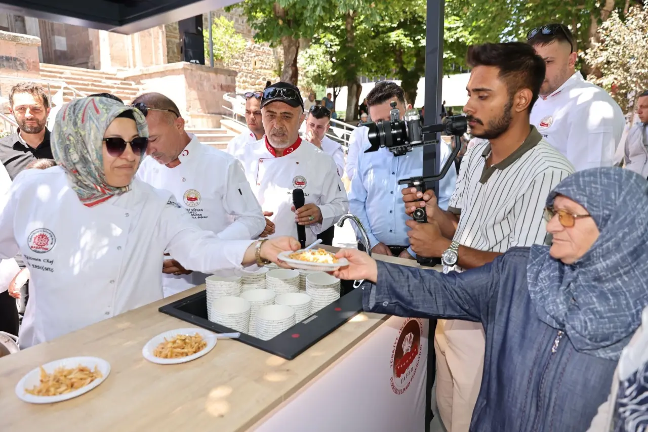 Merzifon Gastronomi ve Turizm Festivali’ne Kadınlardan Yoğun İlgi 3