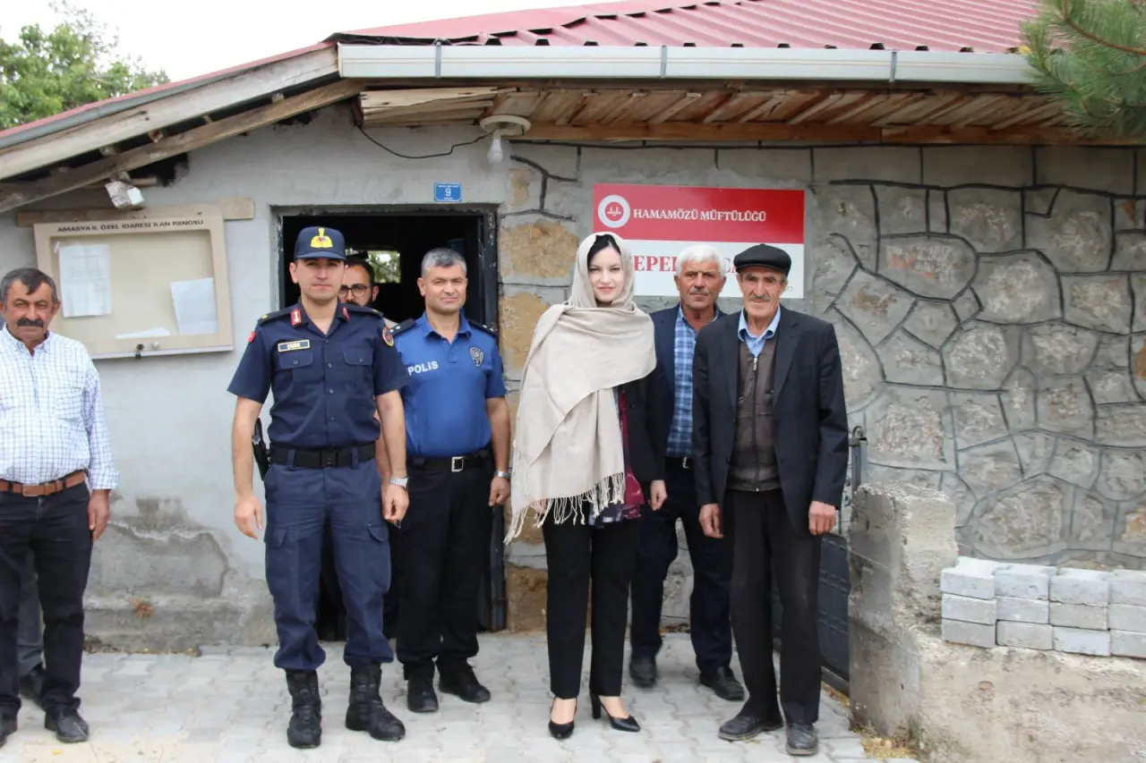 Kaymakam Büşra Erdoğan Tepeköy’de Vatandaşlarla Buluştu 4