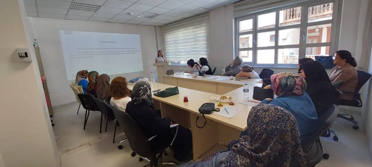 Amasya’da Sağlık Okuryazarlığı Artırılıyor: ‘Sağlıklı Hayat İçin SAHA’ Projesi Tamamlandı 1