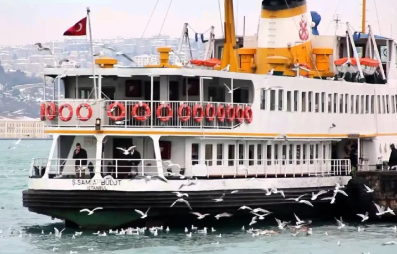 Rüyada Vapura Binmek Ne Anlama Gelir? Dalgalı Deniz, Arabalı Vapur ve Daha Fazlası… 1