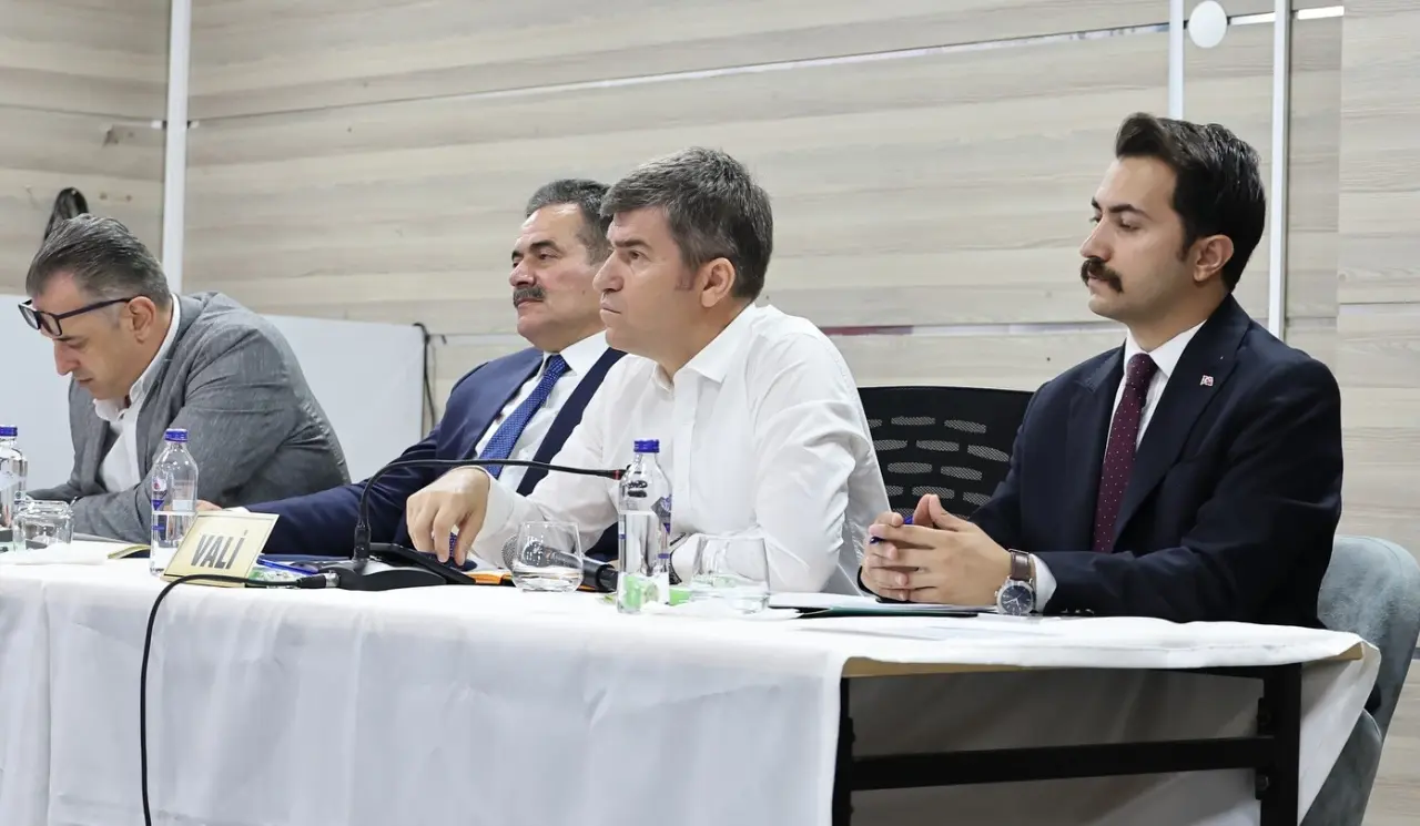 Göynücek’te Muhtarlar Toplantısı Yapıldı: Sorunlar ve Çözüm Önerileri Masaya Yatırıldı 1