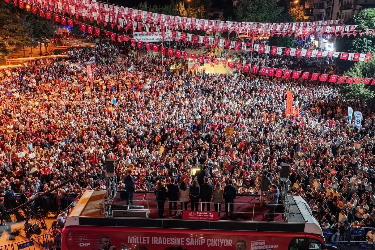 Amasya’da Coşkulu “Millet İradesine Sahip Çıkıyor” Mitingi Düzenledi 5