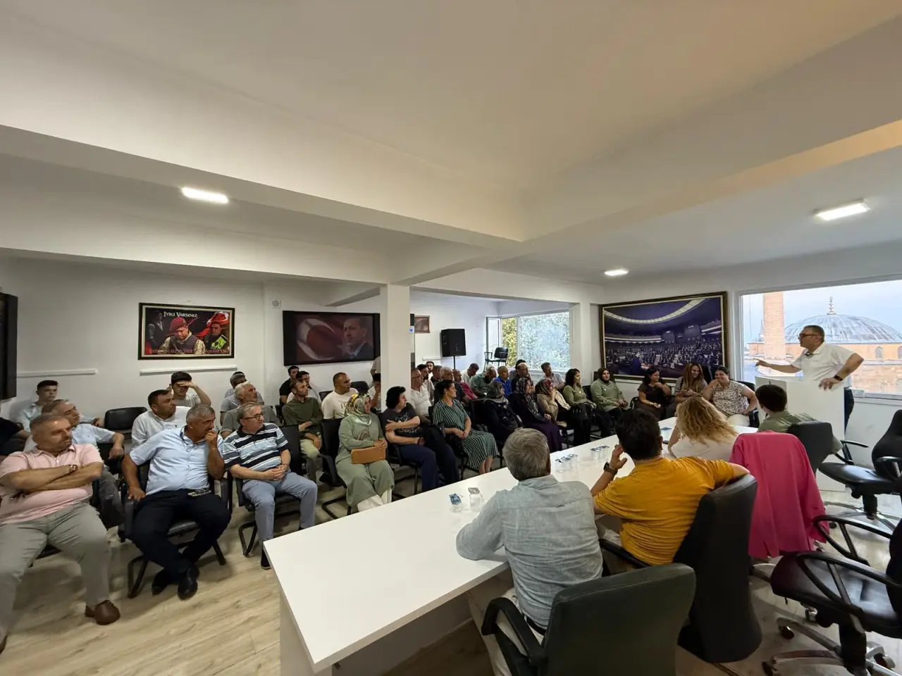 AK Parti Merzifon İlçe Danışma Meclisi Toplantısı Yoğun Katılımla Gerçekleştirildi 4