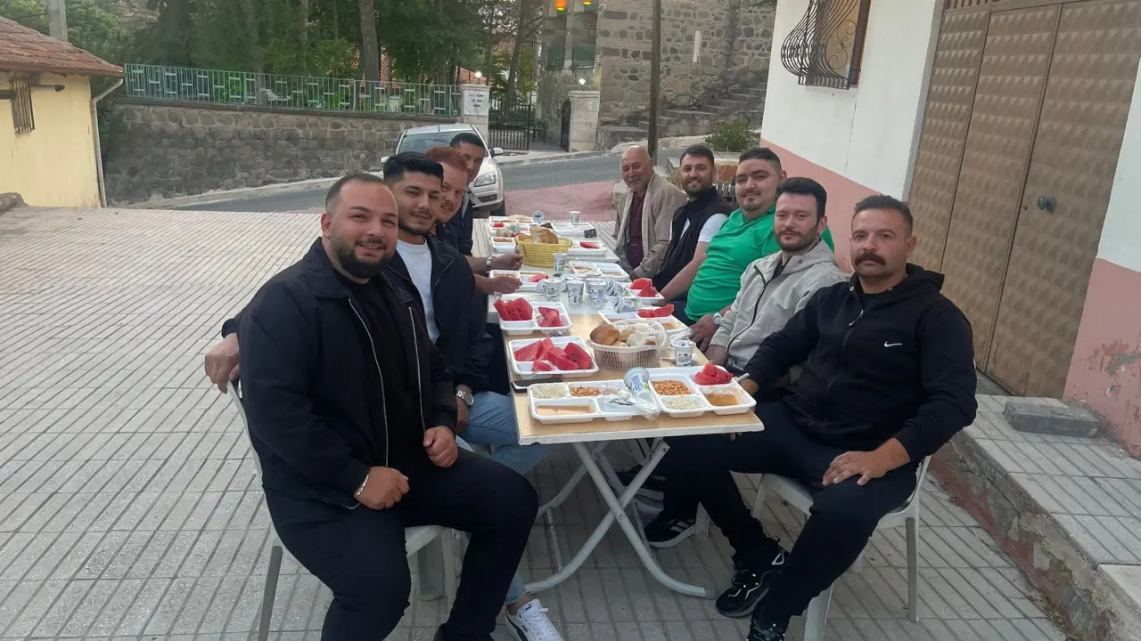 CHP Merzifon Gençlik Kolları’ndan Muharrem Sofrası 1