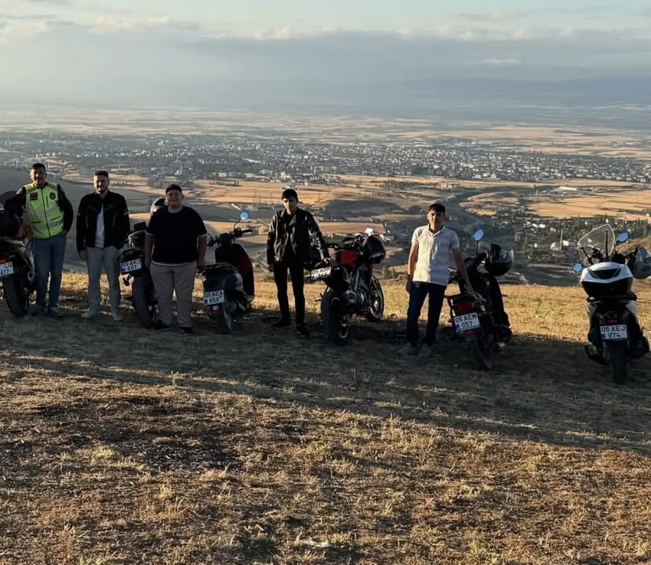 Merzifon Motosiklet Kulübü’nden Manevi Yolculuk: Sabah Namazında Buluştular 4