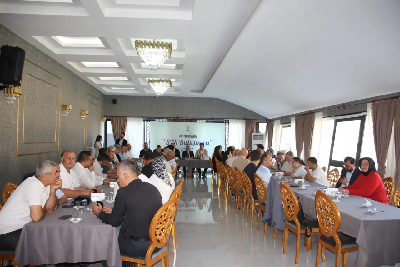 AK Parti Heyeti ve STK Temsilcileri Amasya’da Kent Gündemini Masaya Yatırdı 4