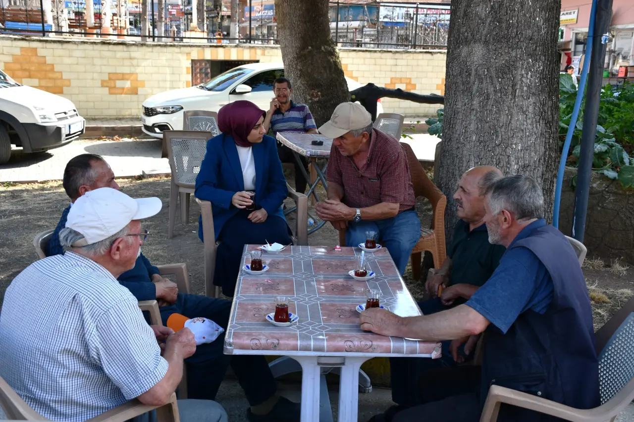 Gümüşhacıköy Kaymakamı Büşra Güneş’ten Esnaf ve Vatandaş Ziyaretleri 5