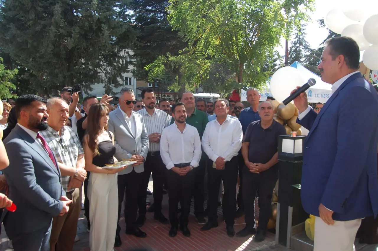 Dt. Oğuzhan Toygar’ın Kliniğine Görkemli Açılış 4